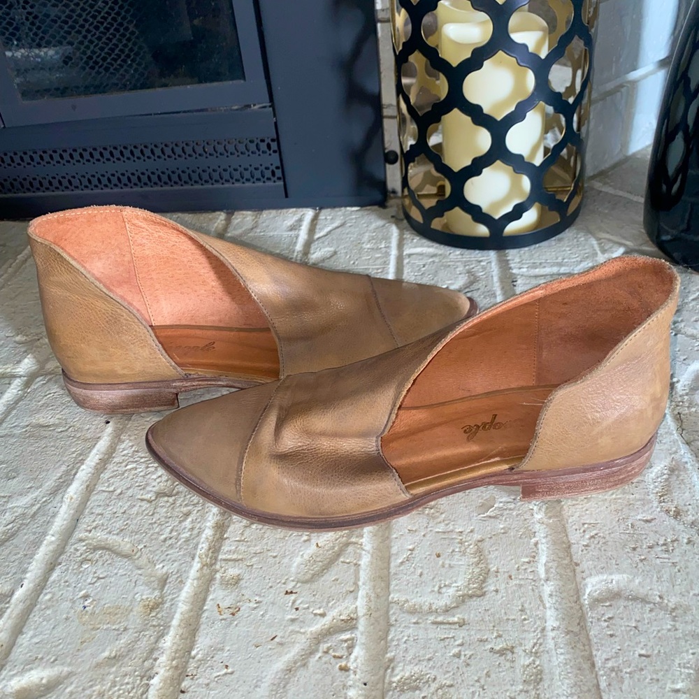 Free people flats